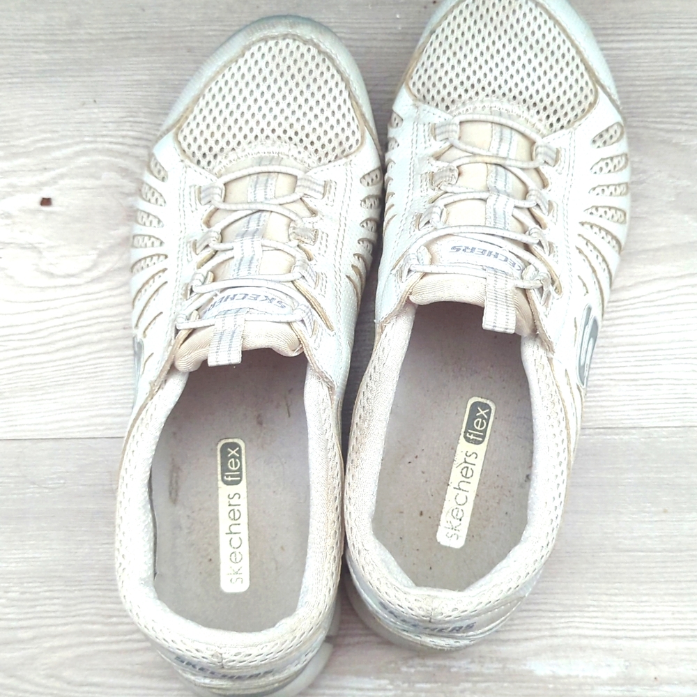 Skechers flex white women's slipon shoes